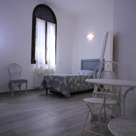 I Grifoni Gæstehus 3*