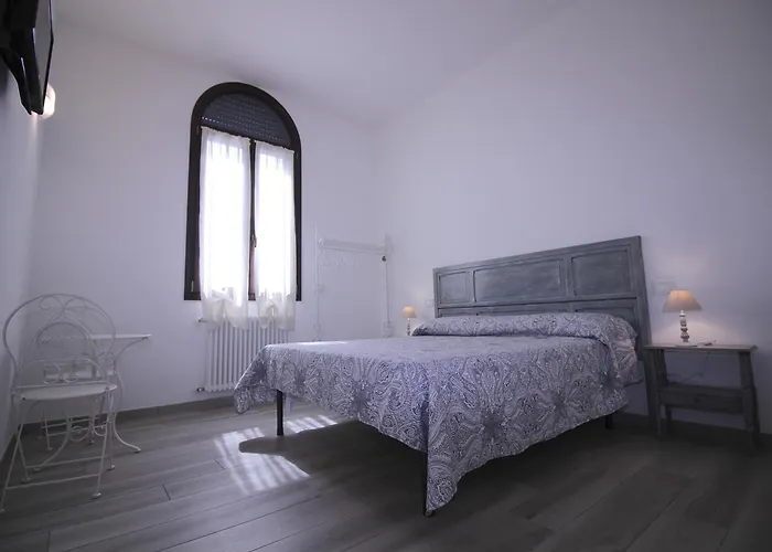 Pensjonat I Grifoni Ferrara